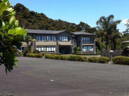 Hotel Fernz And Conference Centre